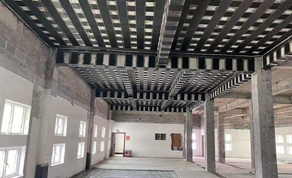 碳纤维布加固和粘钢加固哪个更好？